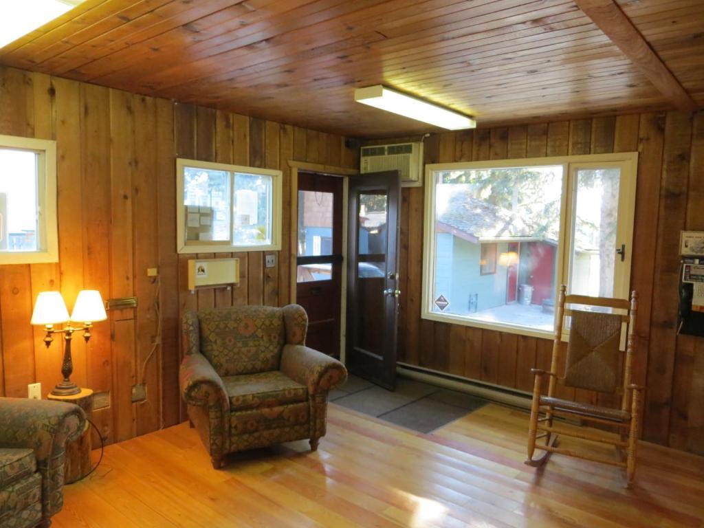 Rundle Chalets Canmore Eksteriør bilde