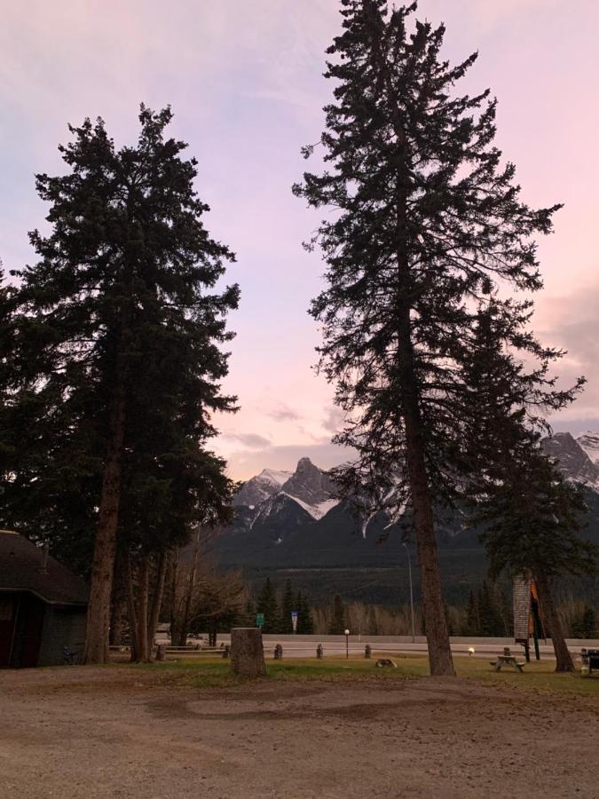 Rundle Chalets Canmore Eksteriør bilde